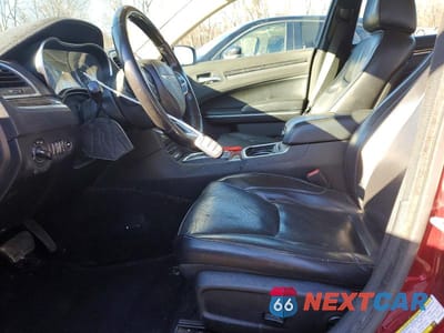 Zdjęcie 7 z 11 samochodu: 2020 CHRYSLER 300 VIN:2C3CCAKG3LH146188 - miniatura