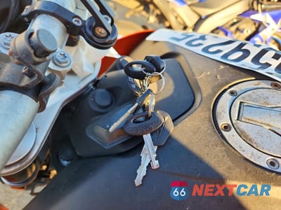 Zdjęcie 8 z 9 samochodu: 2017 KTM 690 DUKE VIN:VBKLDV408HM798758 - miniatura