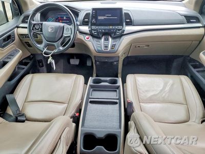 Zdjęcie 8 z 13 samochodu: 2018 HONDA ODYSSEY TOURING VIN:5FNRL6H85JB048642 - miniatura