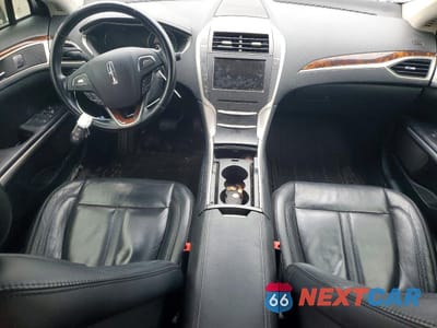 Zdjęcie 8 z 13 samochodu: 2015 LINCOLN TOWNHOUSE MKZ VIN:3LN6L2G95FR619456 - miniatura