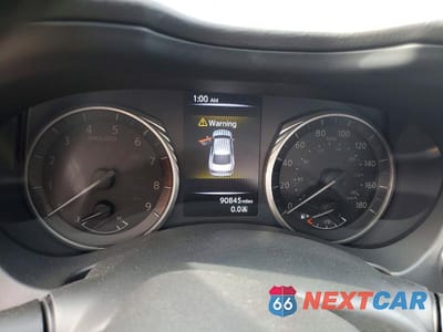 Zdjęcie 9 z 13 samochodu: 2019 INFINITI Q50 LUXE VIN:JN1EV7AP1KM518015 - miniatura
