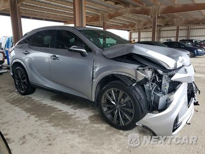 Czwarte zdjęcie samochodu z boku: 2024 LEXUS RX 350 BASE VIN:2T2BAMCAXRC050453 - miniatura