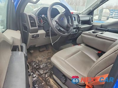 Zdjęcie 8 z 12 samochodu: 2022 FORD F450 SUPER DUTY BOX TRUCK VIN:1FDUF4GN8NEE43866 - miniatura