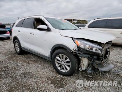 Czwarte zdjęcie samochodu z boku: 2017 KIA SORENTO LX VIN:5XYPG4A38HG294943 - miniatura