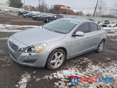2013 VOLVO S60 T5 YV1612FS9D2197976 - główne zdjęcie licytacji z USA - miniatura