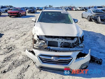 Piąte zdjęcie samochodu w środku: 2018 SUBARU OUTBACK 2.5I LIMITED VIN:4S4BSANC1J3204183 - miniatura