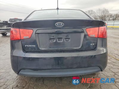Zdjęcie 6 z 12 samochodu: 2011 KIA FORTE EX VIN:KNAFU4A25B5455886 - miniatura