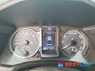 Zdjęcie 9 z 12 samochodu: 2019 TOYOTA TACOMA TRD SPORT VIN:5TFCZ5AN2KX210409 - miniatura