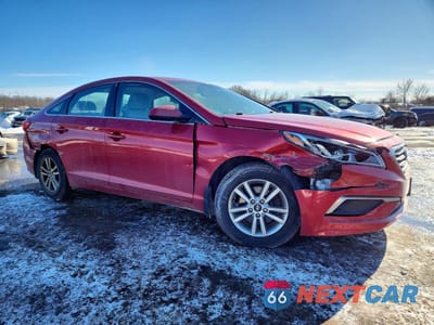 Czwarte zdjęcie samochodu z boku: 2017 HYUNDAI SONATA SE VIN:5NPE24AFXHH464597 - miniatura