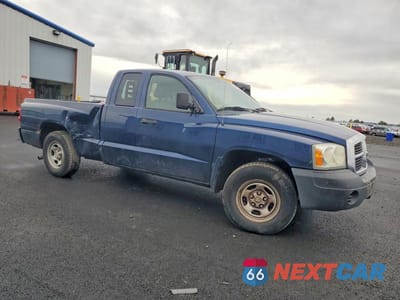 Czwarte zdjęcie samochodu z boku: 2007 DODGE DAKOTA ST VIN:1D7HE22KX7S117877 - miniatura
