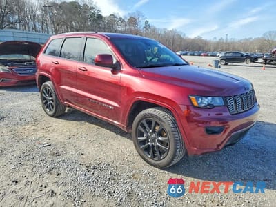 Czwarte zdjęcie samochodu z boku: 2022 JEEP GRAND CHEROKEE LAREDO E VIN:1C4RJFAG6NC124752 - miniatura