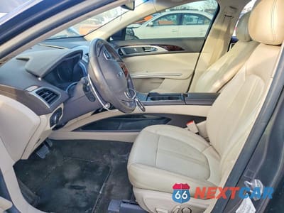 Zdjęcie 7 z 11 samochodu: 2016 LINCOLN MKZ VIN:3LN6L2J90GR617351 - miniatura