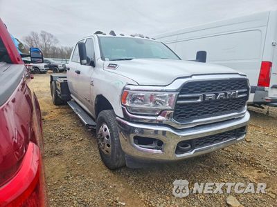 Czwarte zdjęcie samochodu z boku: 2022 RAM 3500 TRADESMAN TRUCK CAB AND CHASSIS VIN:3C63RRGL7NG153072 - miniatura