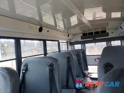 Zdjęcie 6 z 10 samochodu: 2013 CHEVROLET EXPRESS SCHOOL BUS VIN:1GB0G2BA2D1136874 - miniatura