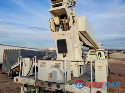 Zdjęcie 6 z 10 samochodu: 2004 INTERNATIONAL 7600 BUCKET TRUCK VIN:1HTWYAHT54J021579 - miniatura