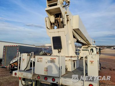 Zdjęcie 6 z 10 samochodu: 2004 INTERNATIONAL 7600 BUCKET TRUCK VIN:1HTWYAHT54J021579 - miniatura