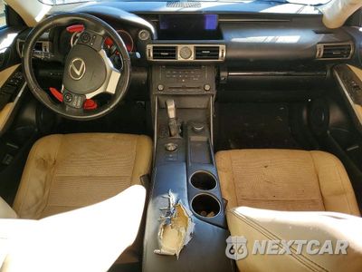Zdjęcie 8 z 13 samochodu: 2016 LEXUS IS 200T VIN:JTHBA1D29G5025207 - miniatura