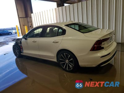 Drugie zdjęcie samochodu z przodu: 2025 VOLVO S60 PLUS VIN:7JRH60FC1SG365706 - miniatura