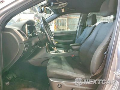 Zdjęcie 7 z 12 samochodu: 2017 JEEP GRAND CHEROKEE LAREDO VIN:1C4RJFAG8HC752686 - miniatura