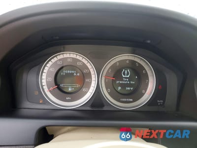 Zdjęcie 9 z 13 samochodu: 2013 VOLVO XC60 3.2 VIN:YV4952DL5D2444796 - miniatura