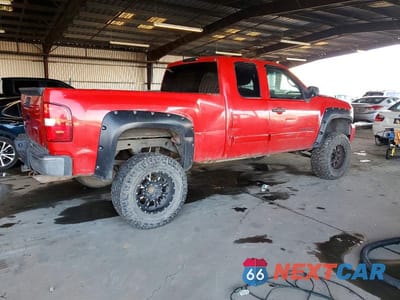 Trzecie zdjęcie samochodu z tyłu: 2008 CHEVROLET SILVERADO K1500 VIN:2GCEK19J781305383 - miniatura