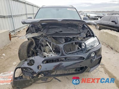 Piąte zdjęcie samochodu w środku: 2017 BMW X5 XDRIVE35I VIN:5UXKR0C36H0V76724 - miniatura