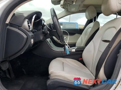 Zdjęcie 7 z 12 samochodu: 2017 MERCEDES-BENZ C 300 VIN:55SWF4JB9HU194717 - miniatura