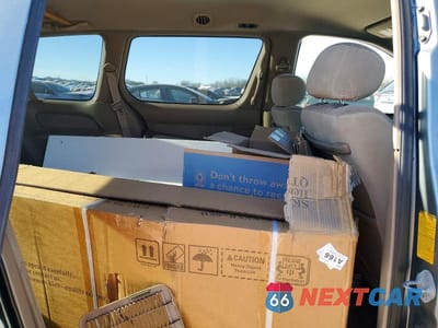 Zdjęcie 11 z 12 samochodu: 1999 TOYOTA SIENNA LE VIN:4T3ZF13C4XU135621 - miniatura