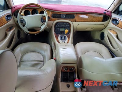 Zdjęcie 8 z 12 samochodu: 2000 JAGUAR VANDENPLAS VIN:SAJDA24C6YLF18742 - miniatura