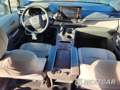 Zdjęcie 8 z 13 samochodu: 2022 TOYOTA SIENNA LE VIN:5TDKRKEC9NS116833 - miniatura