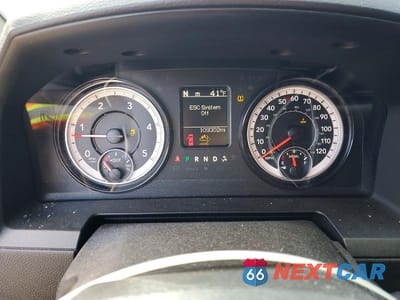 Zdjęcie 8 z 10 samochodu: 2018 RAM 2500 SLT VIN:3C6UR5ML2JG340876 - miniatura