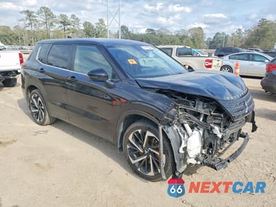 Czwarte zdjęcie samochodu z boku: 2023 MITSUBISHI OUTLANDER SE VIN:JA4J3UA83PZ050883 - miniatura