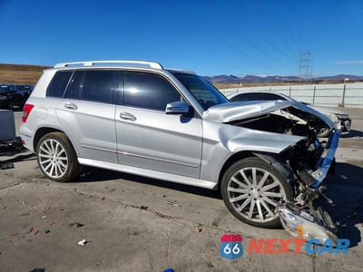 Czwarte zdjęcie samochodu z boku: 2010 MERCEDES-BENZ GLK 350 4MATIC VIN:WDCGG8HB6AF432485 - miniatura