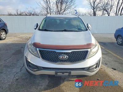 Piąte zdjęcie samochodu w środku: 2015 KIA SPORTAGE LX VIN:KNDPBCAC4F7780023 - miniatura