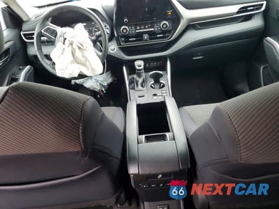 Zdjęcie 8 z 14 samochodu: 2024 TOYOTA HIGHLANDER LE VIN:5TDKDRAH5RS533932 - miniatura