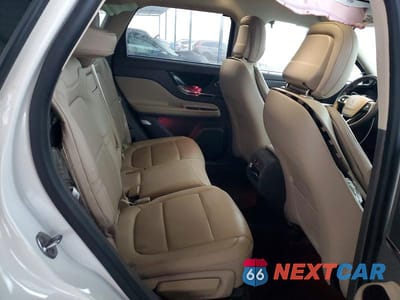 Zdjęcie 10 z 12 samochodu: 2020 LINCOLN CORSAIR RESERVE VIN:5LMCJ2C96LUL01779 - miniatura