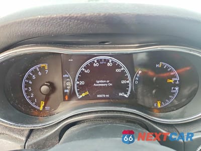 Zdjęcie 9 z 12 samochodu: 2018 JEEP GRAND CHEROKEE LAREDO VIN:1C4RJFAG7JC335758 - miniatura