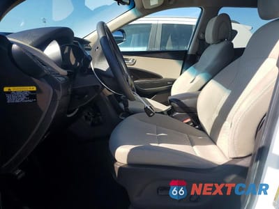 Zdjęcie 7 z 12 samochodu: 2017 HYUNDAI SANTA FE SPORT VIN:5NMZUDLB7HH028762 - miniatura