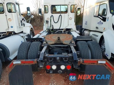Zdjęcie 6 z 10 samochodu: 2017 KENWORTH CONSTRUCTION T400 VIN:3BKBA28X0HF158957 - miniatura