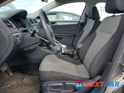 Zdjęcie 7 z 11 samochodu: 2017 VOLKSWAGEN JETTA S VIN:3VW2B7AJ8HM392301 - miniatura