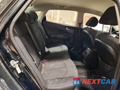 Zdjęcie 10 z 12 samochodu: 2018 KIA OPTIMA LX VIN:5XXGT4L36JG250894 - miniatura