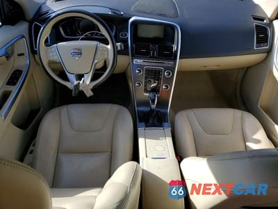 Zdjęcie 8 z 11 samochodu: 2016 VOLVO XC60 T5 PLATINUM VIN:YV4612RM0G2824472 - miniatura