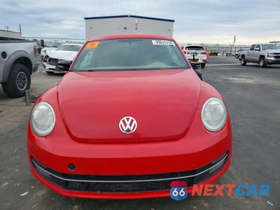 Piąte zdjęcie samochodu w środku: 2012 VOLKSWAGEN BEETLE TURBO VIN:3VWVA7ATXCM607199 - miniatura