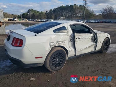 Trzecie zdjęcie samochodu z tyłu: 2012 FORD MUSTANG VIN:1ZVBP8AMXC5264836 - miniatura