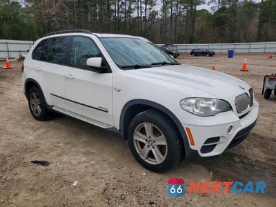 Czwarte zdjęcie samochodu z boku: 2012 BMW X5 XDRIVE35D VIN:5UXZW0C54CL674022 - miniatura