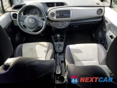 Zdjęcie 8 z 12 samochodu: 2014 TOYOTA YARIS VIN:JTDJTUD36ED596724 - miniatura