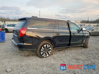 Trzecie zdjęcie samochodu z tyłu: 2025 FORD EXPEDITION MAX PLATINUM VIN:1FMJK1M89SEA29700 - miniatura