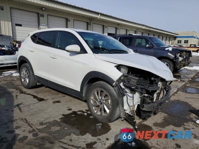 Czwarte zdjęcie samochodu z boku: 2018 HYUNDAI TUCSON SE VIN:KM8J23A45JU758567 - miniatura