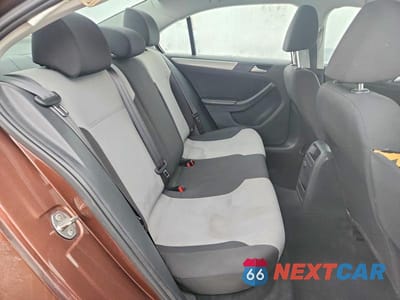 Zdjęcie 10 z 11 samochodu: 2017 VOLKSWAGEN JETTA S VIN:3VW167AJ6HM371849 - miniatura