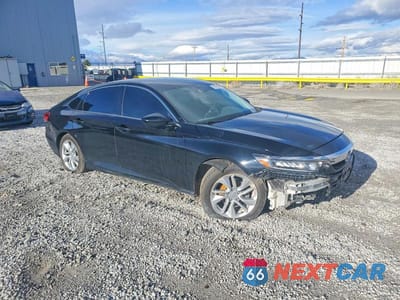 Czwarte zdjęcie samochodu z boku: 2018 HONDA ACCORD LX VIN:1HGCV1F11JA247786 - miniatura